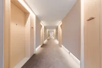 QuanJI Jiyuan Baolong Plaza Hotel Hotels in Jiyuan