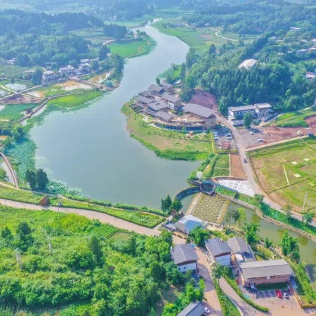 Lezhi Qi’an Resort Hotel