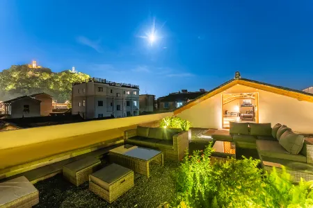 Qian Shan · M⁺ Homestay Отели рядом с достопримечательностью «Wangjiang Gate»