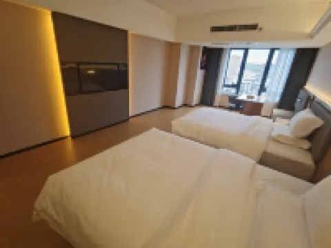 Luxi Kaijing International Hotel (Manshi District Business Plaza) Hotels in Luxi
