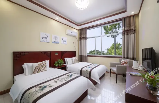 韶山毛佳酒店（故居銅像廣場店）