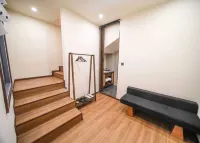 Chadong 1803 | Sunset Mountain Town · 360° Half-hill Garden · Vista Literary Guesthouse