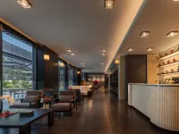 Beijing Atrium Hotel (Beijing West Railway Station Area) - Scenic