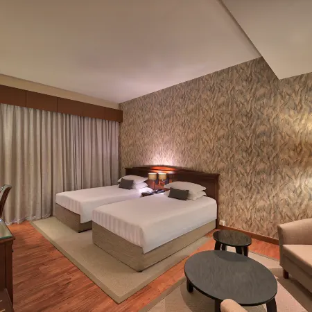 Majestic City Retreat Hotel Отели рядом с достопримечательностью «Рынок Мина-базар»