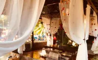 Coucou Bar Hotel and Restaurant Hotels in Santa Fe