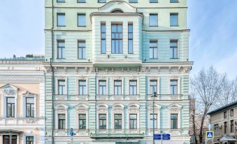 Chekhoff Hotel Moscow Curio Collection by Hilton