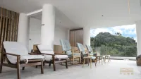Bamboo Resort Hotels in Qionglai