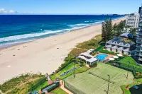 Breakers North Absolute Beachfront Apartments - Official Hôtels à : Surfers Paradise