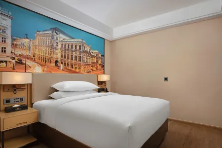 Vienna International Hotel (Shanwei Xinli Central Plaza )