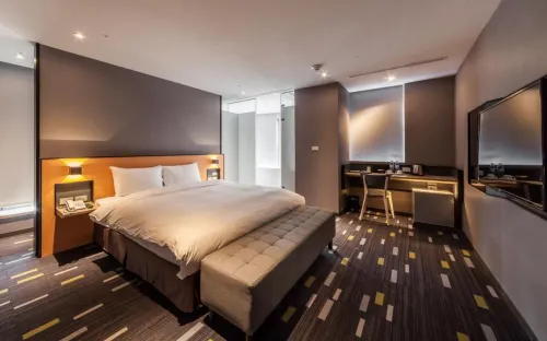 วอล์คเกอร์ - เถาหยวน