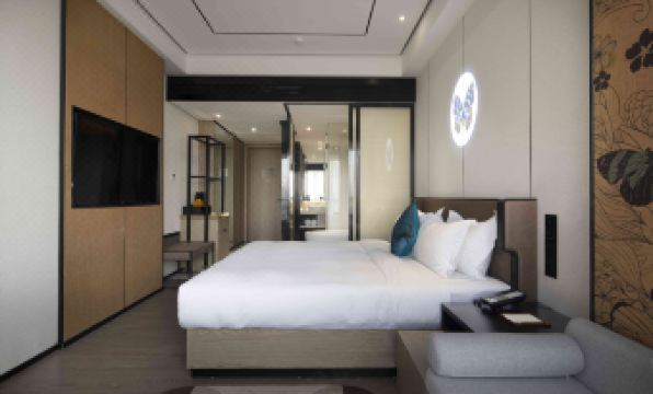 Paco Hotel (Huazhou Shifu Square)