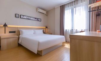 MAXACCOM Rest Hotel (Wanchang Road Subway Station)