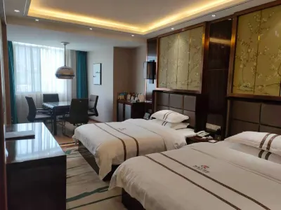 Zhenxiong Ruicheng Hotel