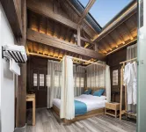 Zhini Lisu (Wuyuan High Speed Railway Station Branch)