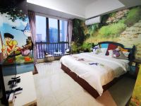 广州金色阳光国际公寓 - 龙猫大床房