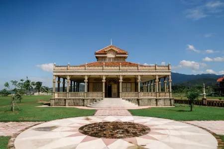 Las Casas Filipinas de Acuzar Отели рядом с достопримечательностью «Las Casas Filipinas»