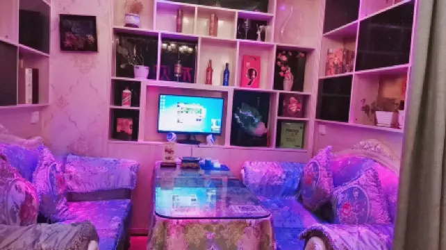 Cen Gong Snail House