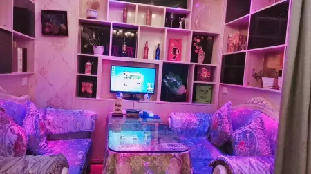 Cen Gong Snail House Отели рядом с достопримечательностью «Cengong Longyi Tianjie Pedestrian Street»