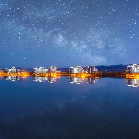 Caka Salt Lake Starry Bubble House Hotel