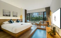 Beautiful Coast Yanshe River View B&B (Guiyang Jiaxiulou Qingyun Market Store)