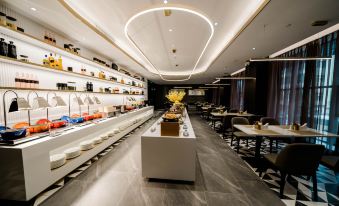 Homeinn Plus(Bei 'an Bus Station)