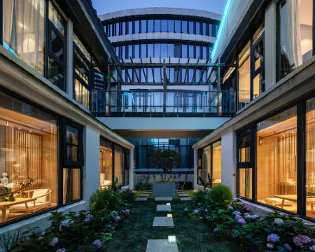 Tuyue Manyuntang Design Hotel (High Tech Zone MixC Mall) Hotels in Jining