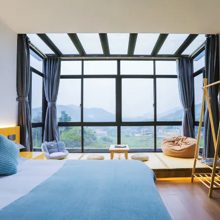 Yizhuju · Cloud Skiing · Forest View · Party Family Vacation Homestay
