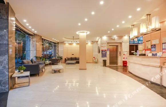 廣州久龍酒店（龍裏高鐵北站青龍路店）