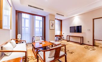 Aizhimeng & Yingbin Hotel