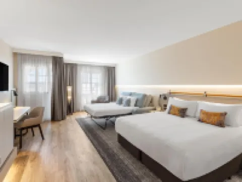 Crowne Plaza HAWKESBURY VALLEY by IHG ウィンザーのホテル