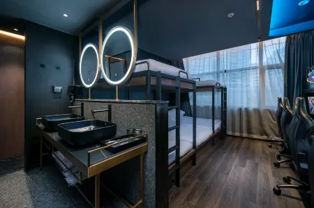Yueta X E-sports Hotel (Guangzhou dongxiaonan subway station store)