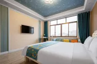 M·Time Apartment Hotel (Foreign Language) - parking