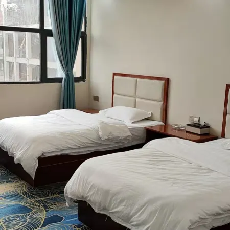 Mengcheng Business Hotel