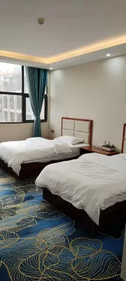 Mengcheng Business Hotel