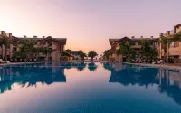 Weizhou Island Versailles Sea View Resort wine