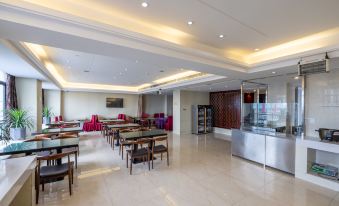 Vienna International Hotel - Housity