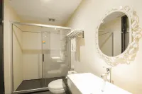 Lanli Lily Hotel (Xindacheng Times Square North Lake Park Store) Ξενοδοχεία στην πόλη Yangjiang Yueyun Station Area