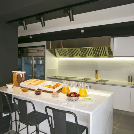Sant Jordi Hostels Rock Palace