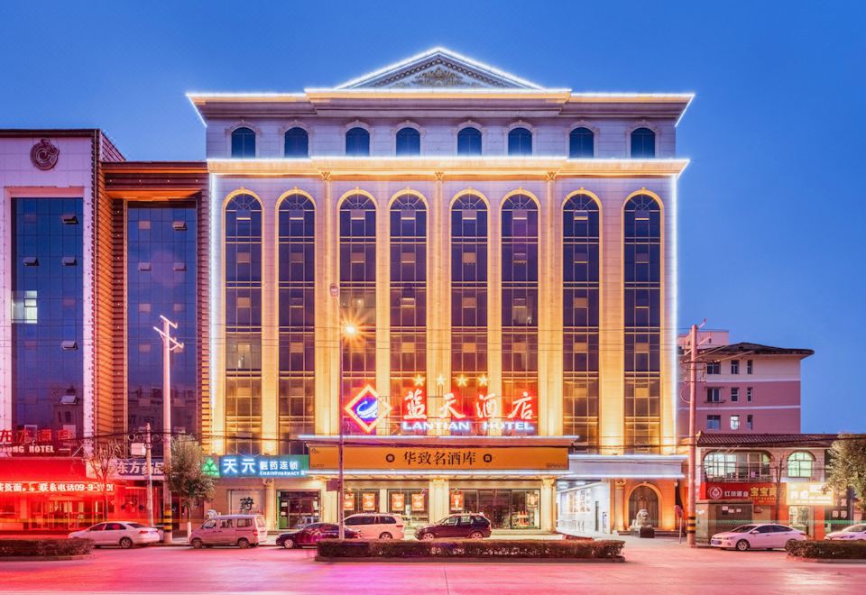hotel overview picture