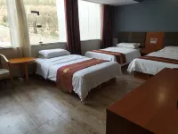 Yanchuan-Yulang E-sports Hotel