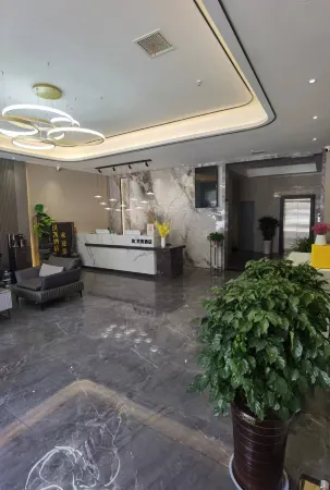 Chenggu Hongkai Hotel Отели рядом с достопримечательностью «Tomb of Zhang Qian»