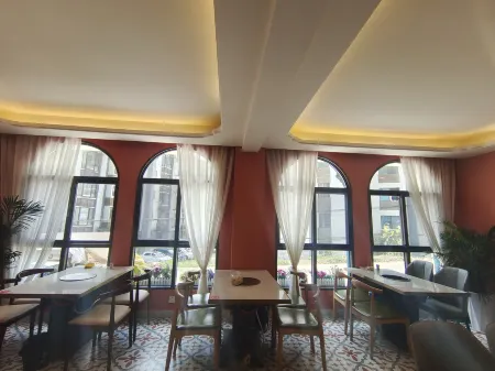 Qiuyue Mountain House B&B Отели рядом с достопримечательностью «Renji Ximu Valley»