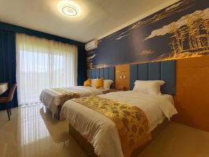 Weifutun Hot Spring Holiday Apartment (Enping High-speed Railway Station)