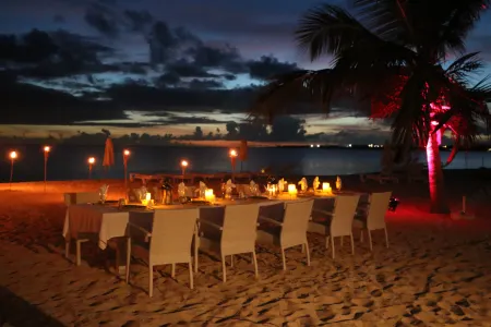 Rendezvous Bay Hotel Отели в г. Blowing Point Village