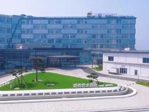 Sea View Art Hotel (Rizhao Duodao Sea Store)