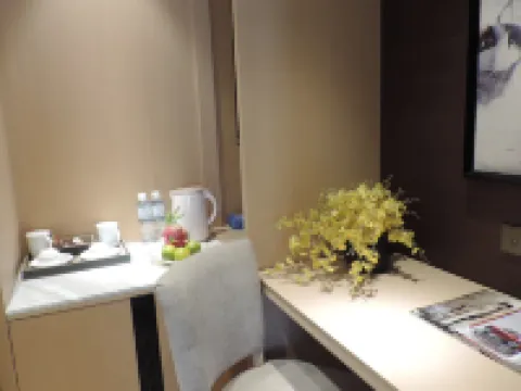 Mile Bosion Hot Spring Hotel