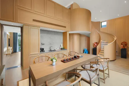 Dong'ange Hotel Chengdu Отели рядом с достопримечательностью «CPC Chengdu Longquanyi District Committee Party School»