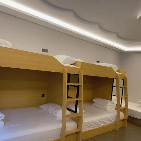 A Jia E-sports Hotel
