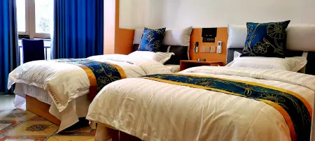 Baili Dujuan Zhuoya Hotel Отели рядом с достопримечательностью «Hundreds of Miles of Azaleas»