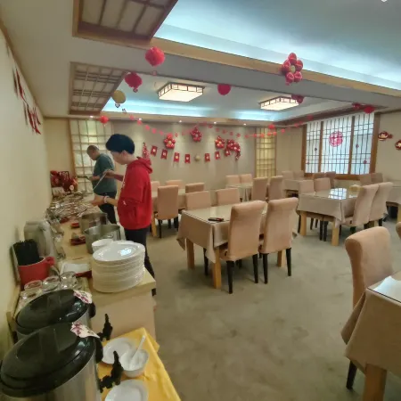 No. 18 Hot Spring Club Hall, Taihuwan Bay, Gaizhou